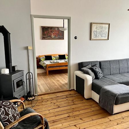 Appartamento Slunny Byt S Krasnym Vyhledem Nové Město nad Metují Esterno foto