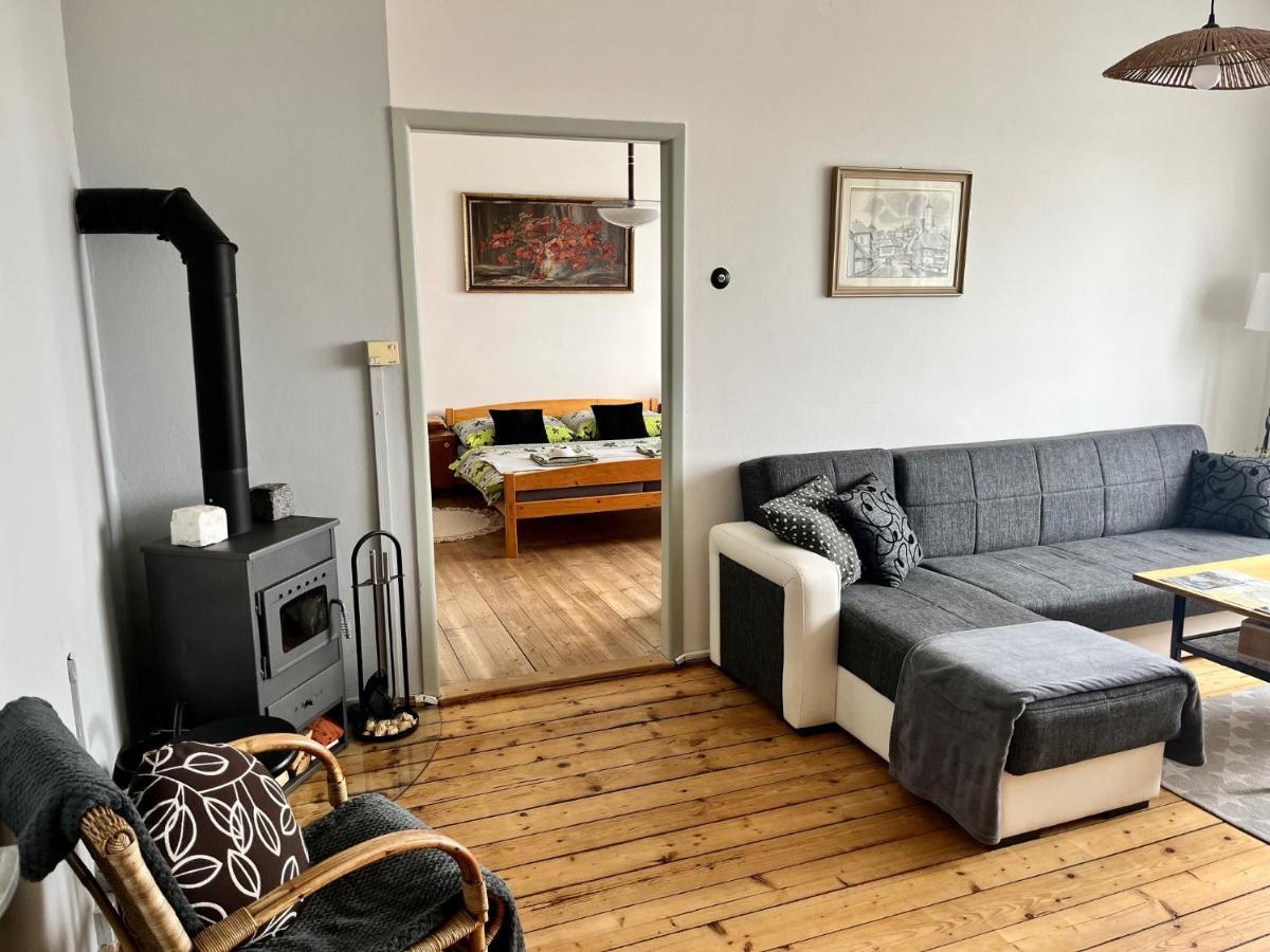 Appartamento Slunny Byt S Krasnym Vyhledem Nové Město nad Metují Esterno foto